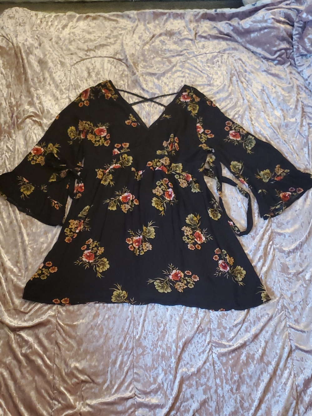 American Rag Black Floral Dress Sz 2X Red Flowers Bell Sleeves Sexy Low Back